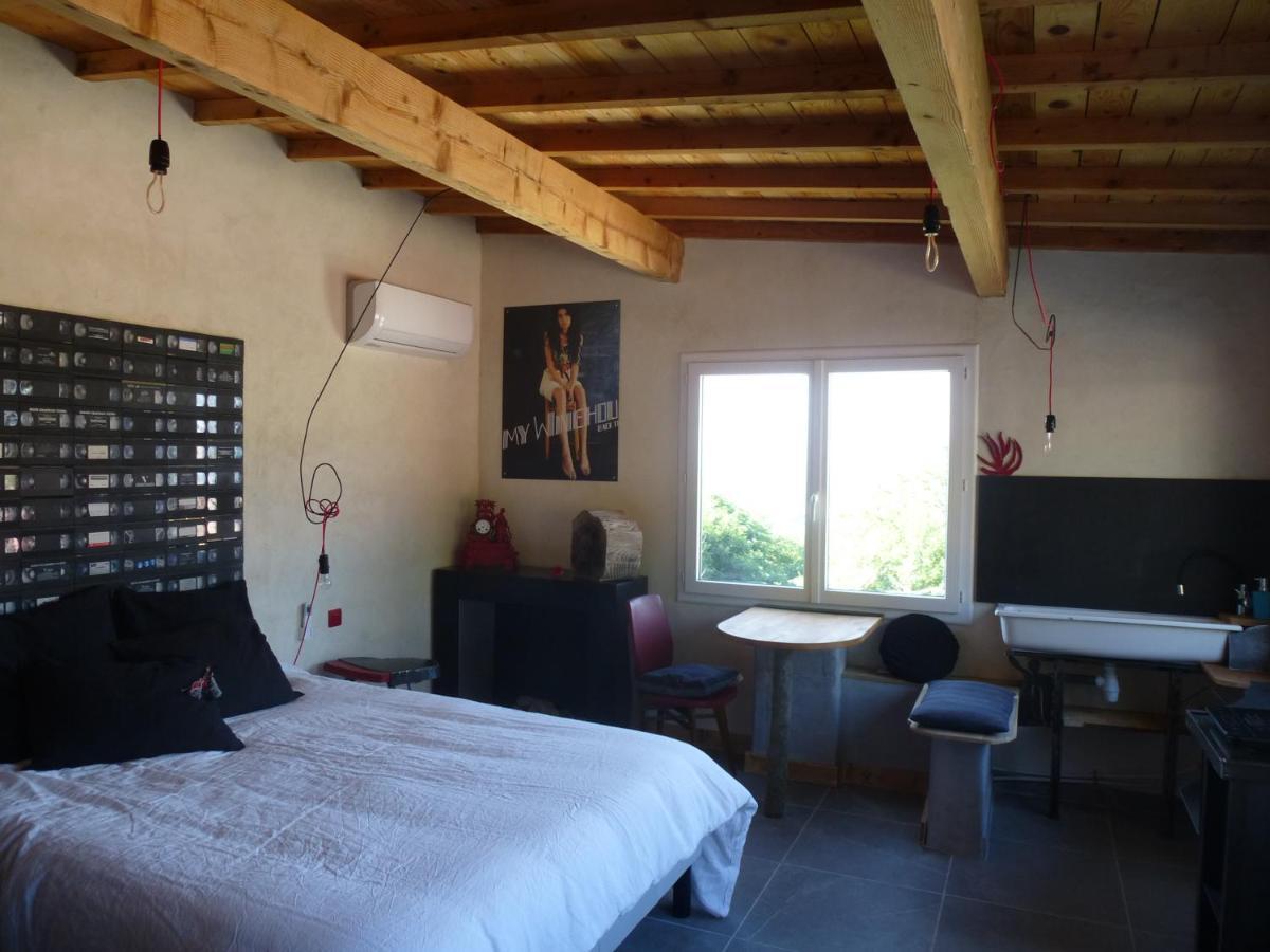 tempepailla Bed & Breakfast Roynac Bagian luar foto