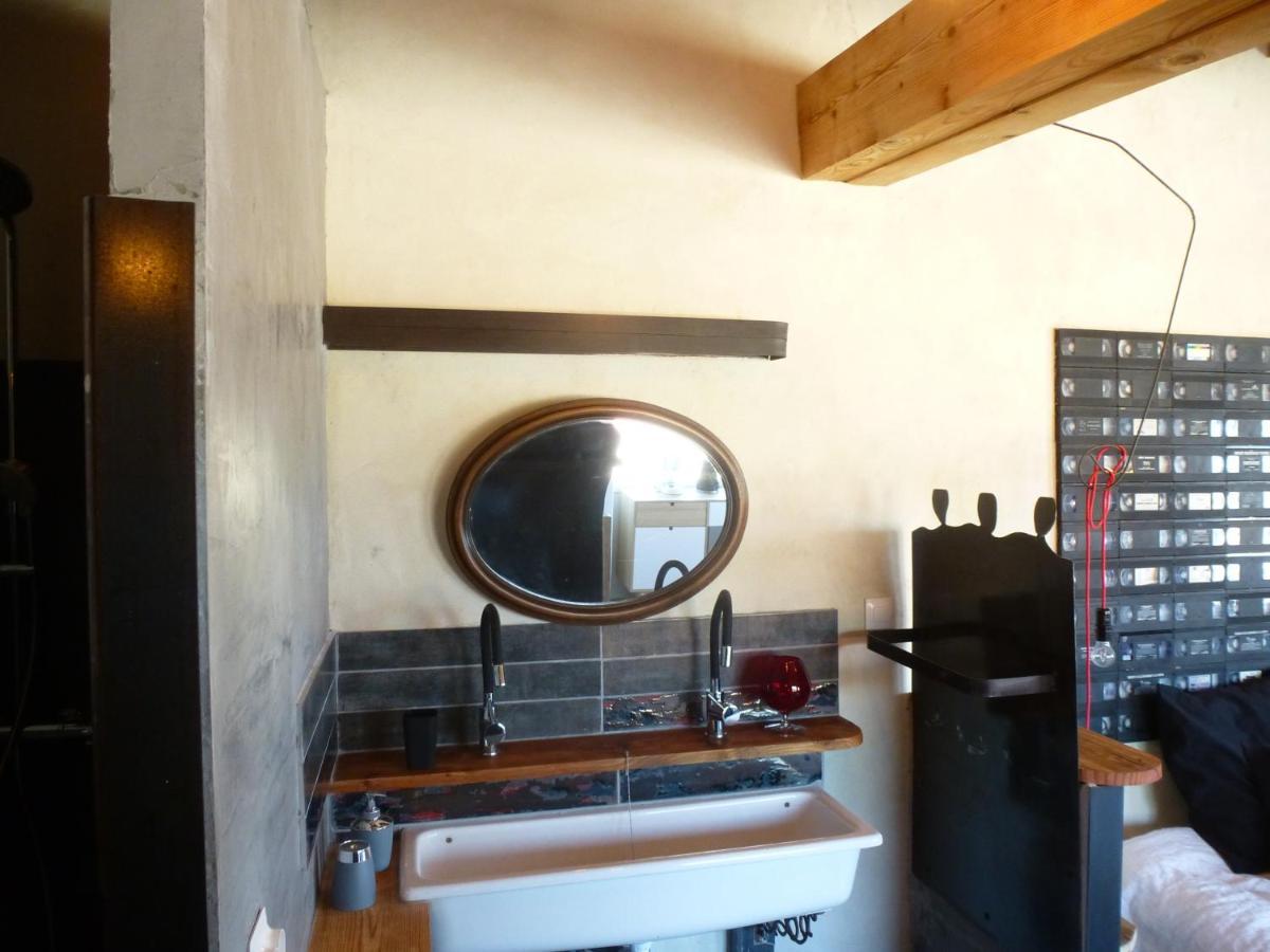 tempepailla Bed & Breakfast Roynac Bagian luar foto